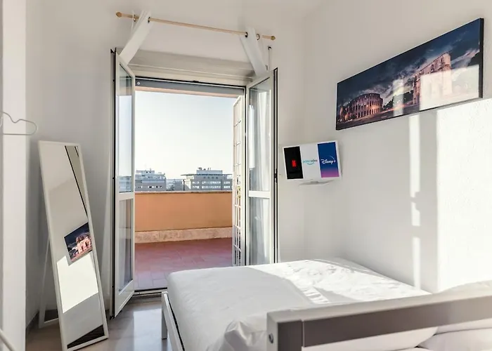 Eur-motagnola Attico 2bedr 280 Terrace View Apartment